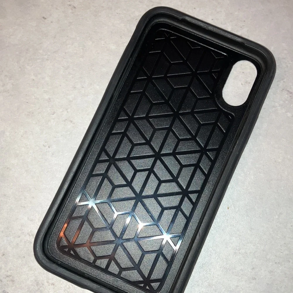 Barely used otterbox case - Picture 4 of 5
